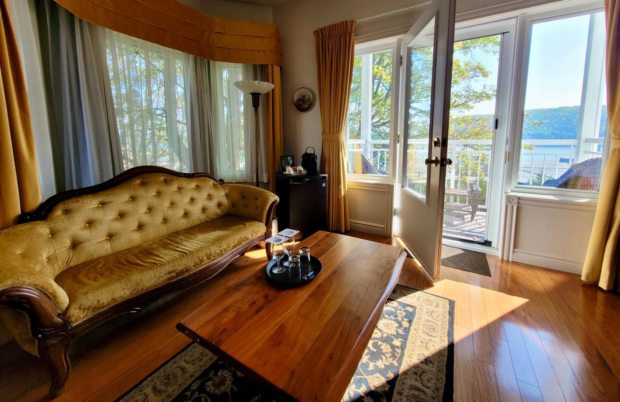 Auberge Sous Les Arbres Gaspé Εξωτερικό φωτογραφία