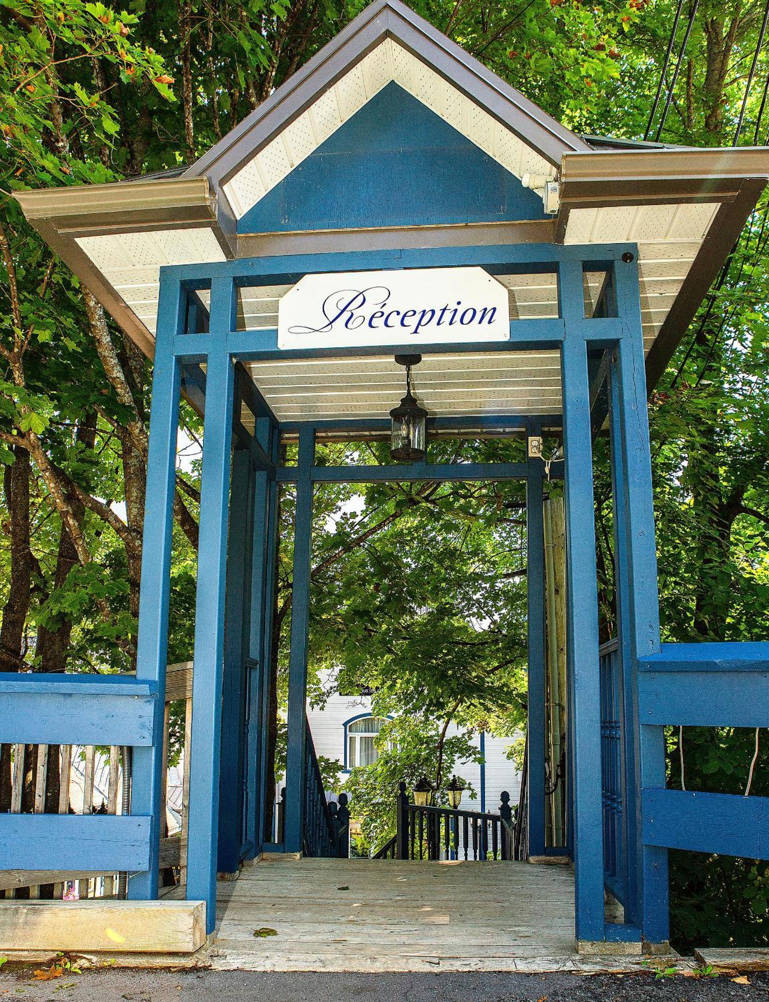 Auberge Sous Les Arbres Gaspé Εξωτερικό φωτογραφία